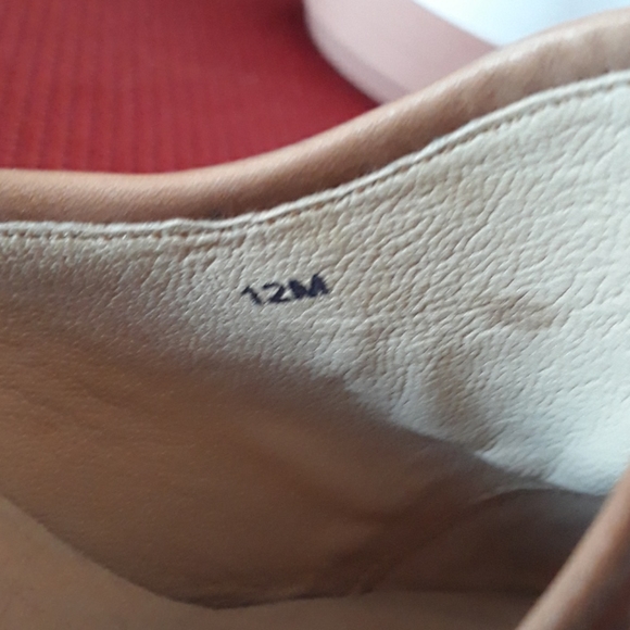 NEW Sudini Italian Leather Tan 2" Heel Mules - Picture 5 of 6